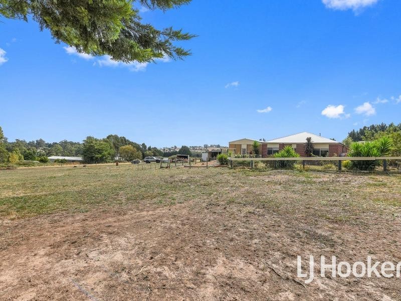13 Wellwood Road, Drouin VIC 3818