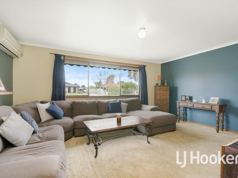 28 Sybella Avenue, Koo Wee Rup VIC 3981