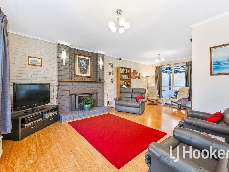 75 Manoora Road, Nar Nar Goon North VIC 3812