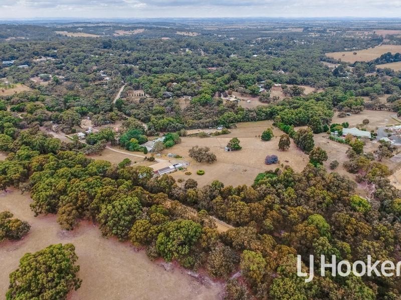 75 Manoora Road, Nar Nar Goon North VIC 3812