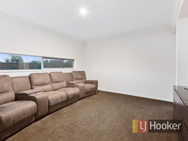 18 Flemington Rise, Officer VIC 3809