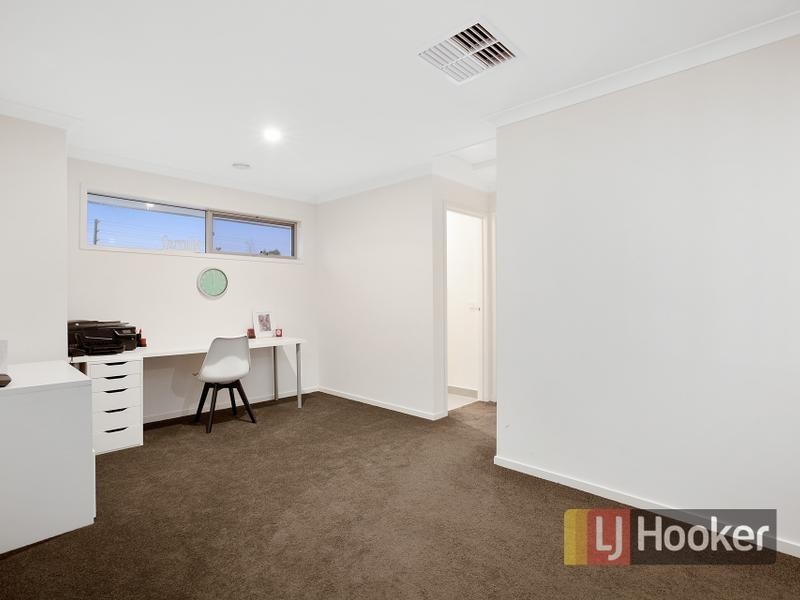 18 Flemington Rise, Officer VIC 3809