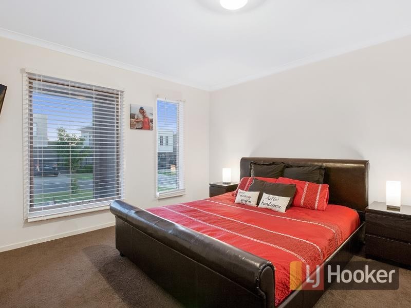18 Flemington Rise, Officer VIC 3809