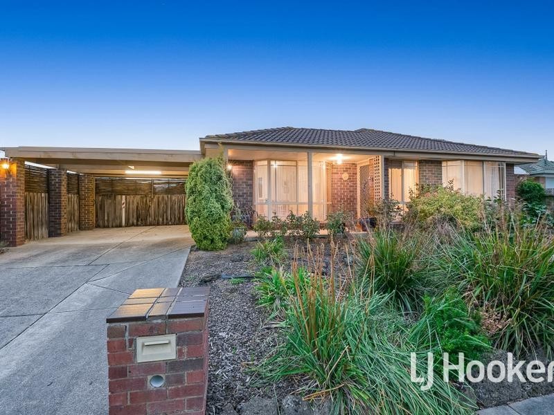 41 Parman Avenue, Pakenham VIC 3810