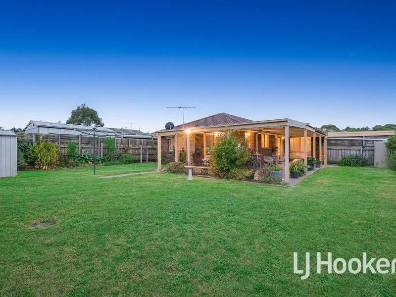 41 Parman Avenue, Pakenham VIC 3810