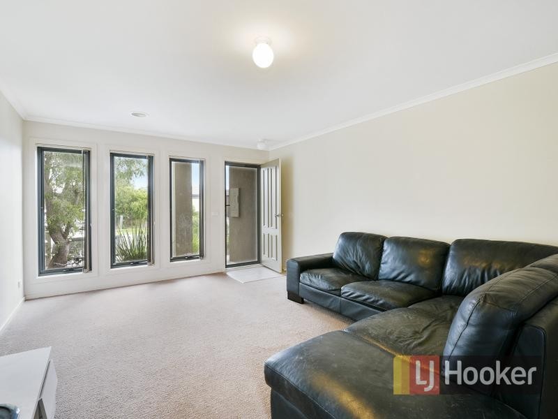 66 Pommel Street, Pakenham VIC 3810