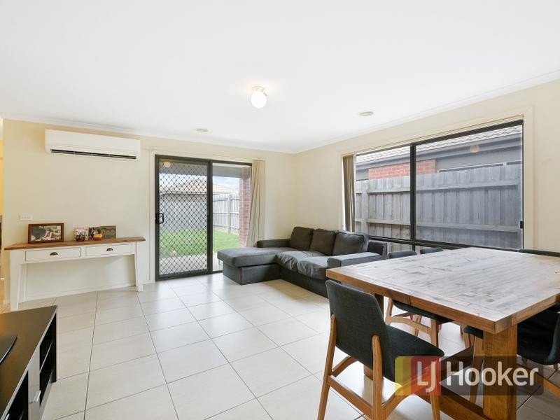 66 Pommel Street, Pakenham VIC 3810