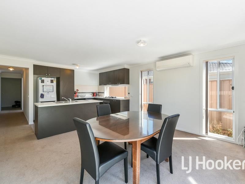 13 Serenity Street, Pakenham VIC 3810