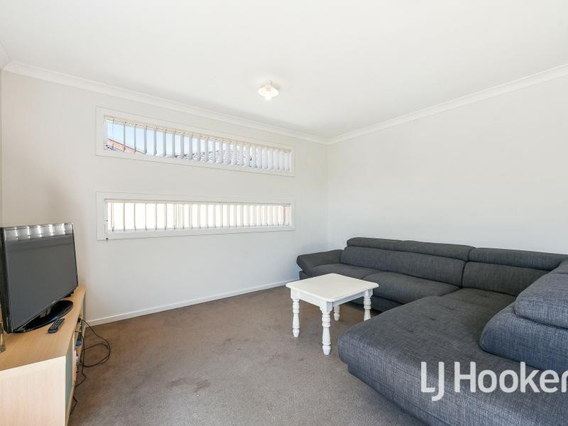 13 Serenity Street, Pakenham VIC 3810