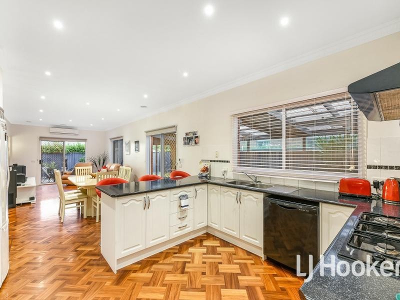 45 Stringy Bark Circuit, Pakenham VIC 3810