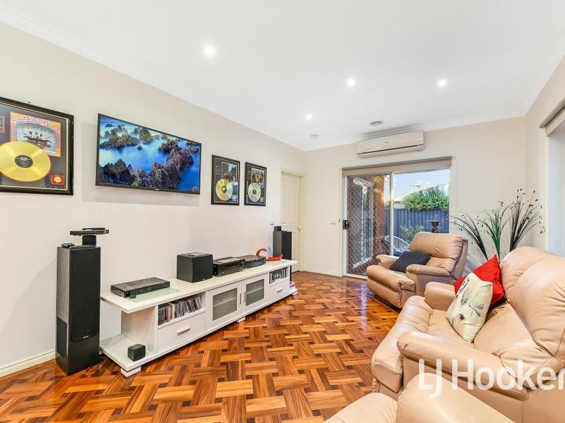 45 Stringy Bark Circuit, Pakenham VIC 3810