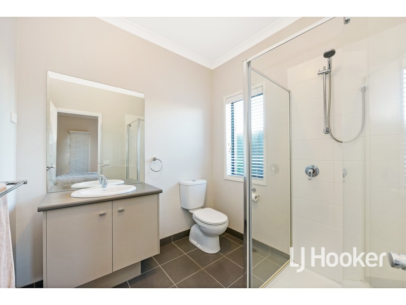 9 Ibis Close, Pakenham VIC 3810