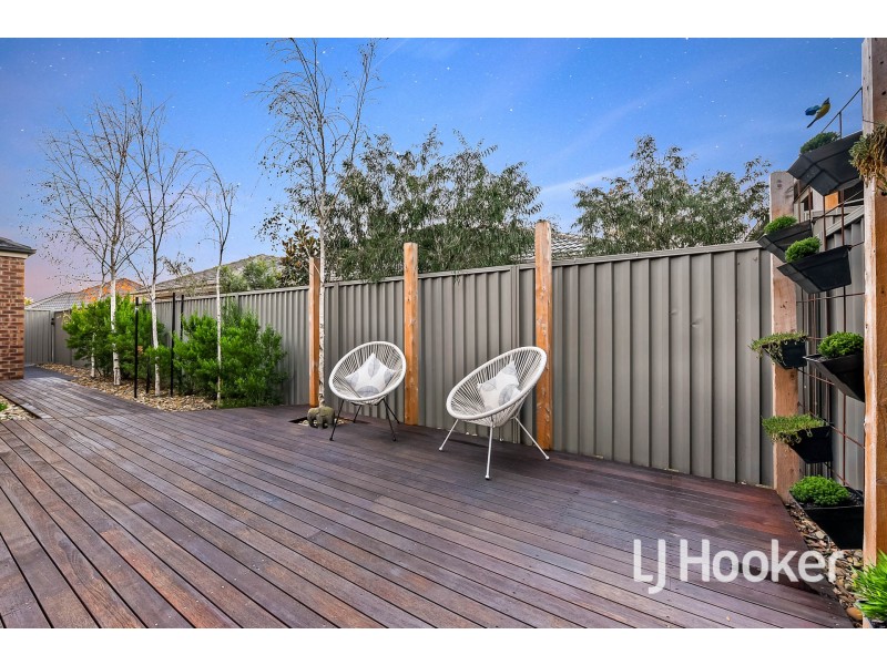 9 Ibis Close, Pakenham VIC 3810