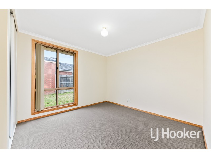3 Rossi Close, Pakenham VIC 3810