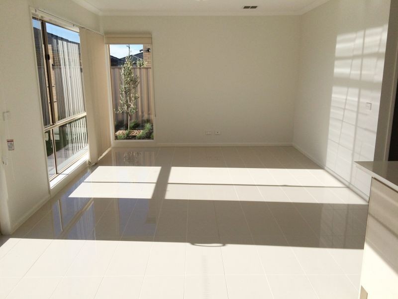 34 Cockatoo Road, Pakenham VIC 3810