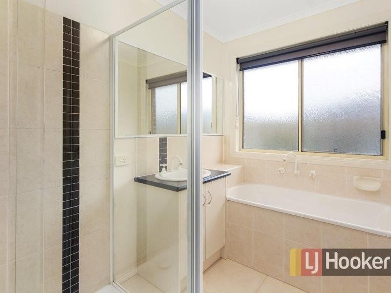 29 Tuscany Rise, Pakenham VIC 3810