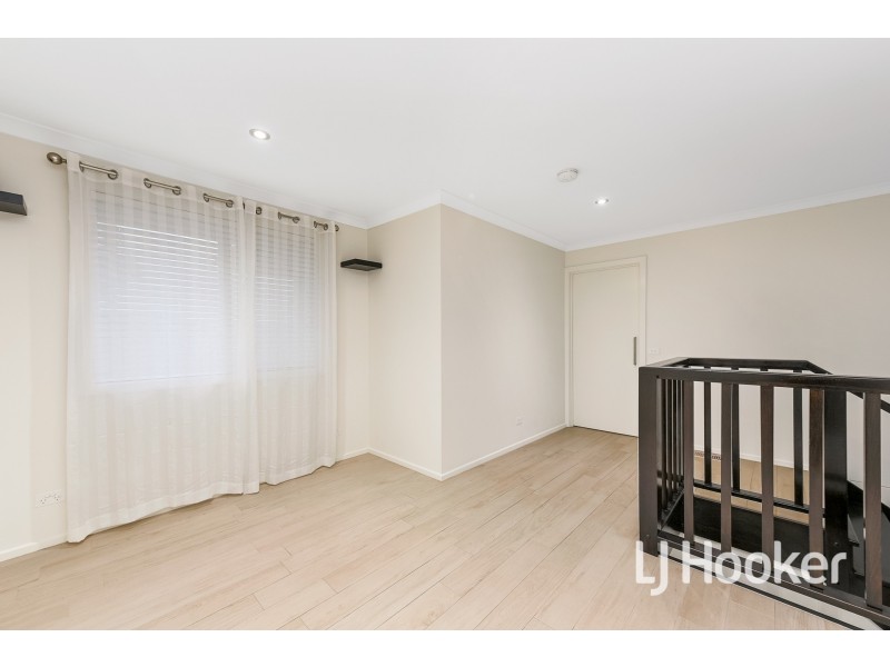 6/81-83 Ahern Road, Pakenham VIC 3810