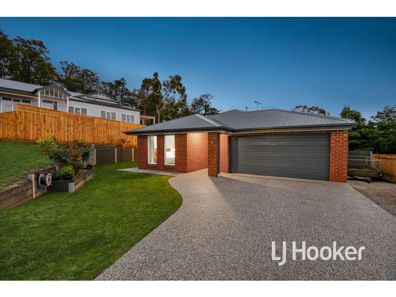5 Narraweena Court, Bunyip VIC 3815