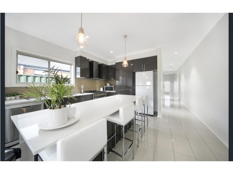 23 Dusseldorp Avenue, Pakenham VIC 3810