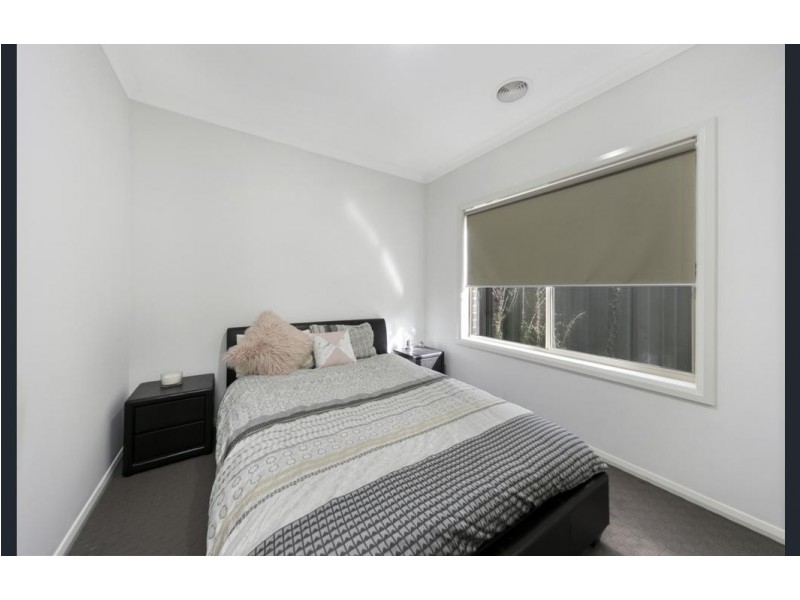 23 Dusseldorp Avenue, Pakenham VIC 3810