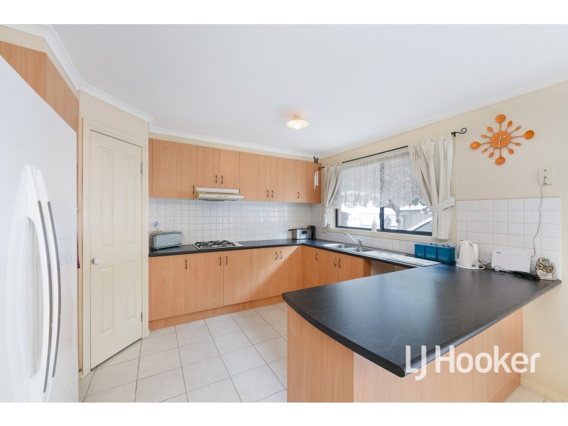 3 Dobell Street, Pakenham VIC 3810