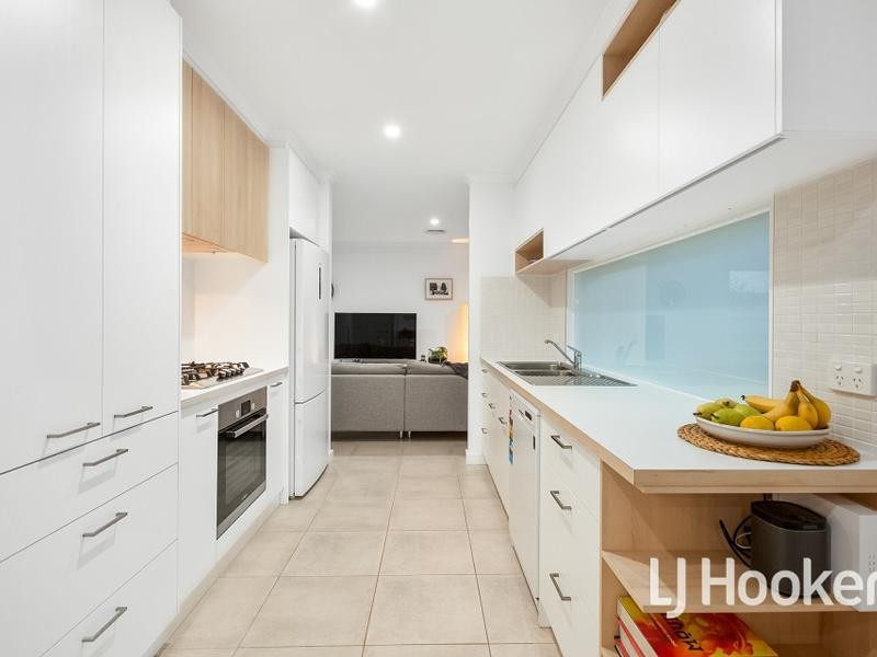 40 Parman Avenue, Pakenham VIC 3810