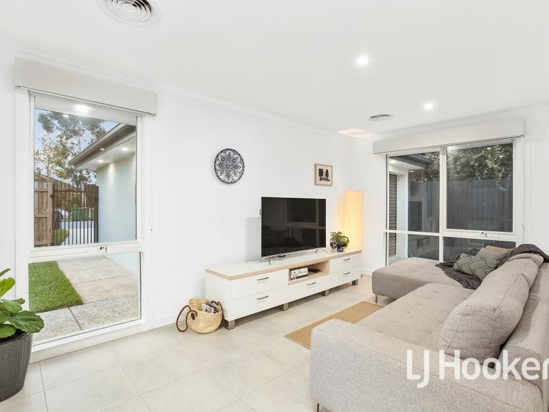 40 Parman Avenue, Pakenham VIC 3810