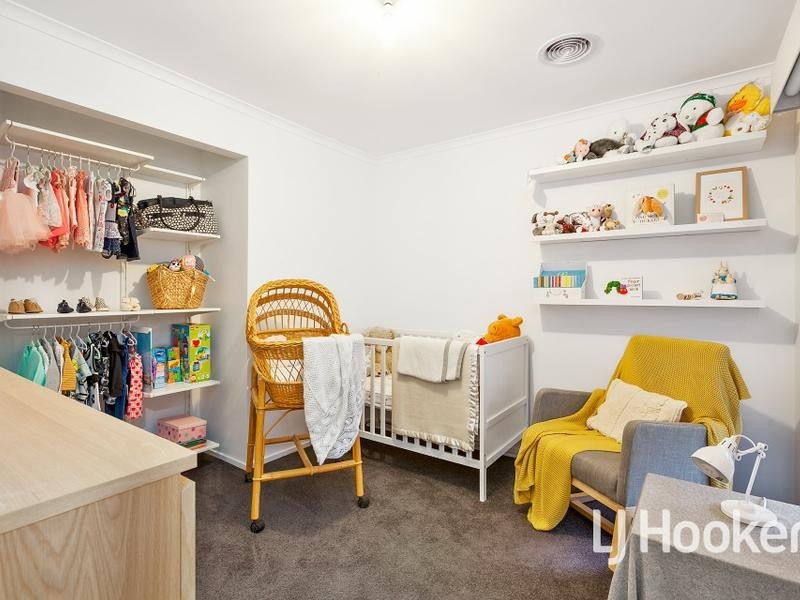 40 Parman Avenue, Pakenham VIC 3810