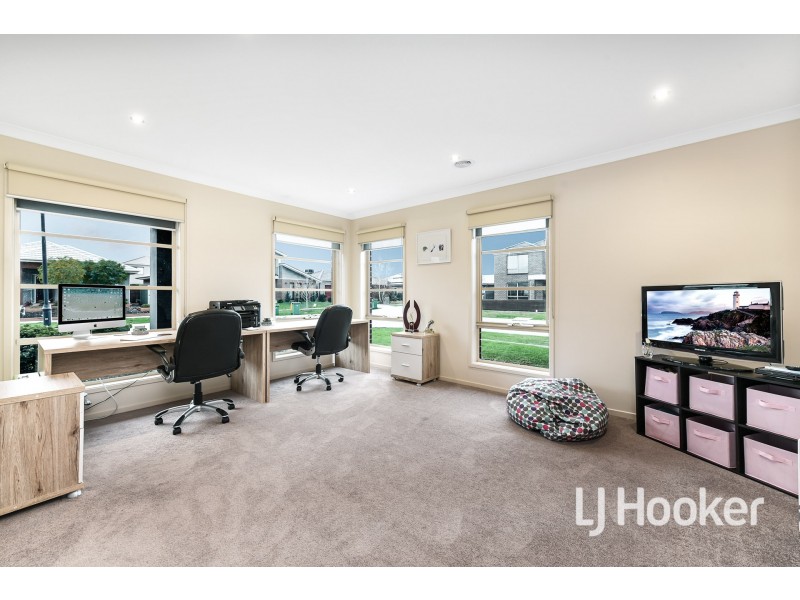 39 Dusseldorp Avenue, Pakenham VIC 3810