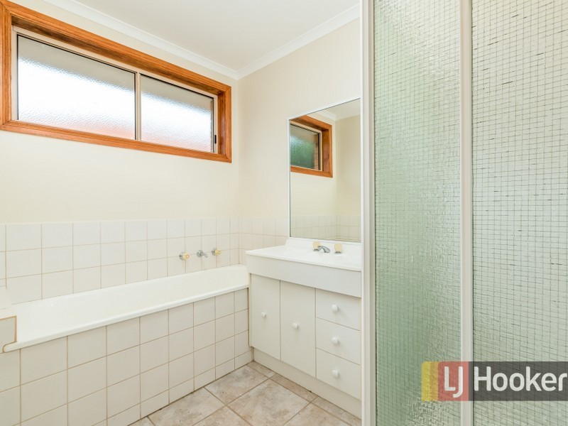 7 Capri Court, Pakenham VIC 3810