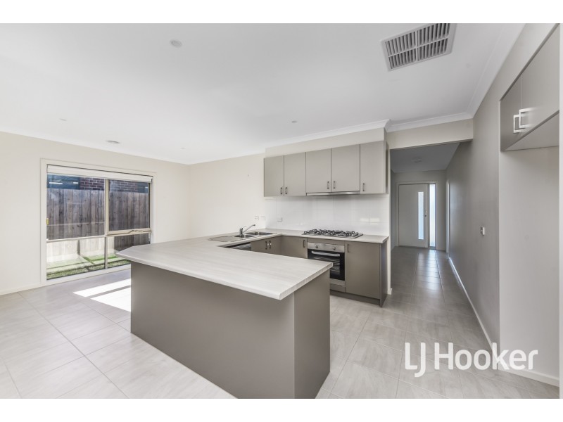 5 Cerise Street, Officer VIC 3809