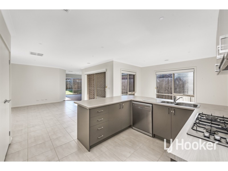 5 Cerise Street, Officer VIC 3809