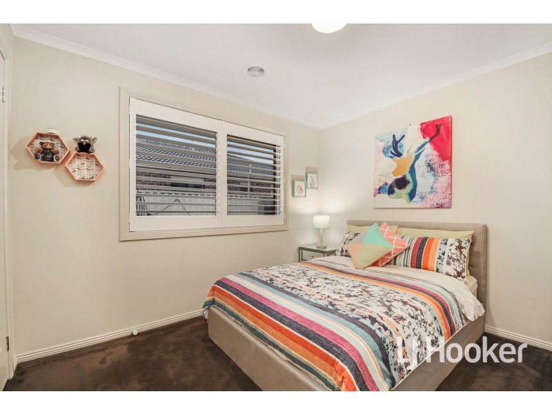 55 Blue Horizons Way, Pakenham VIC 3810