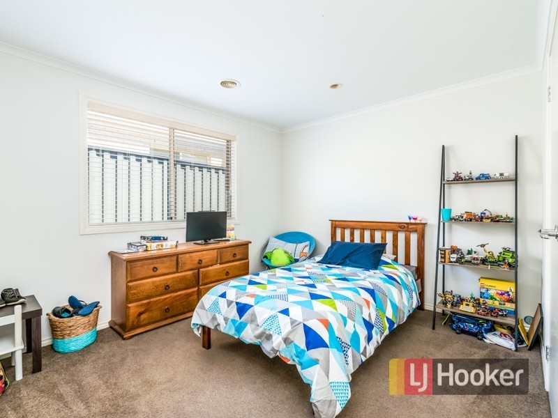 11 Caspian Chase, Pakenham VIC 3810