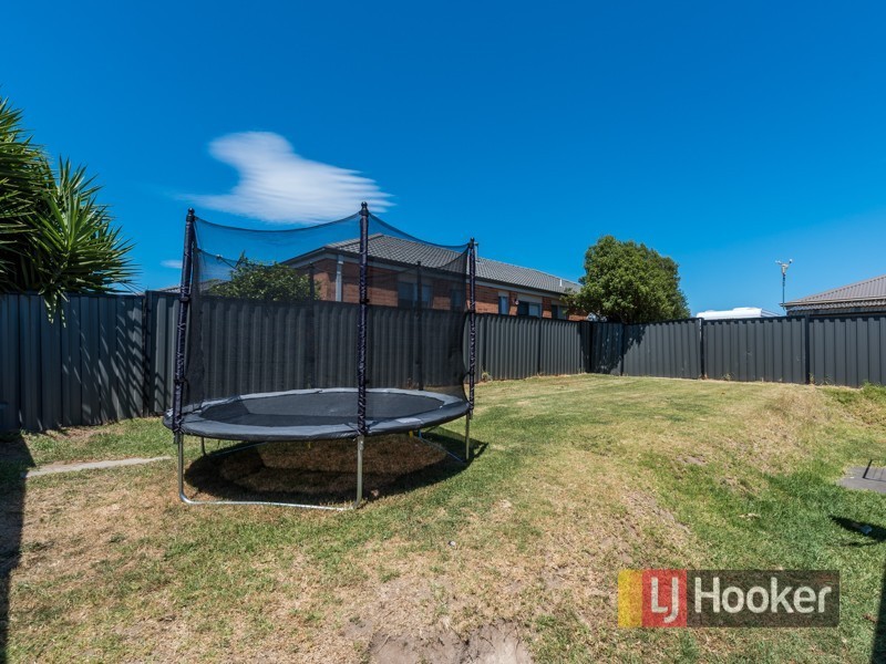 11 Caspian Chase, Pakenham VIC 3810