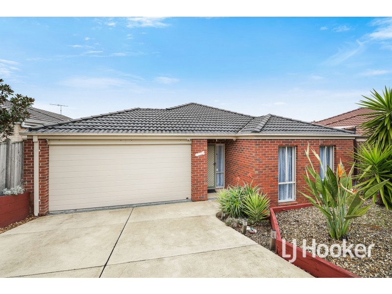 16 Tipperary Circuit, Pakenham VIC 3810