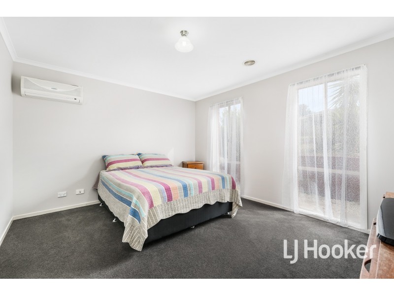 16 Tipperary Circuit, Pakenham VIC 3810