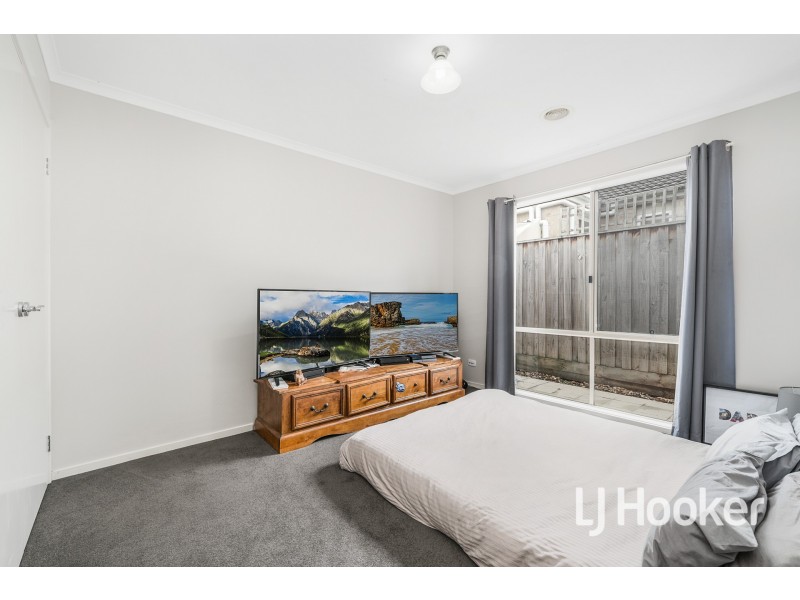 16 Tipperary Circuit, Pakenham VIC 3810