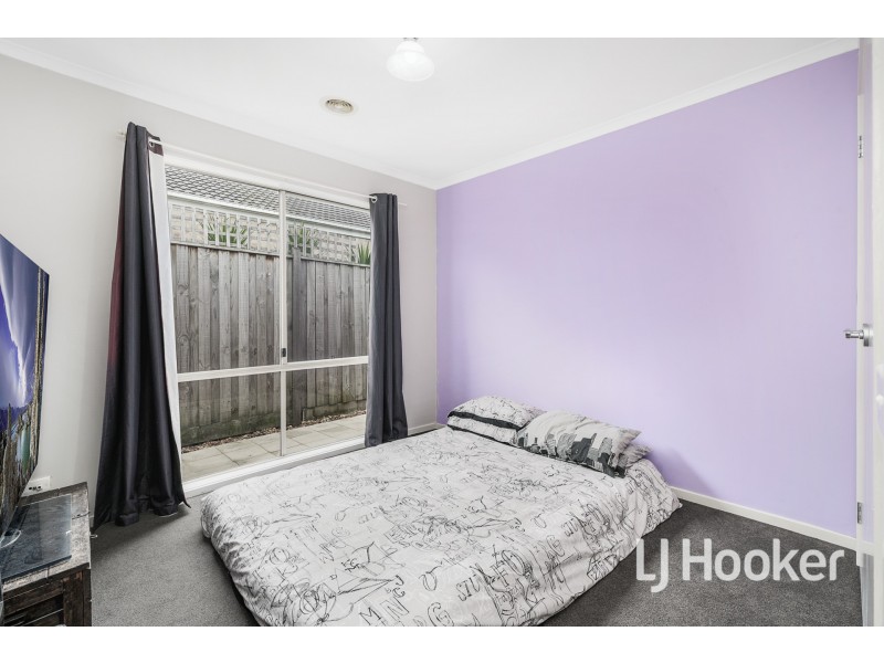 16 Tipperary Circuit, Pakenham VIC 3810