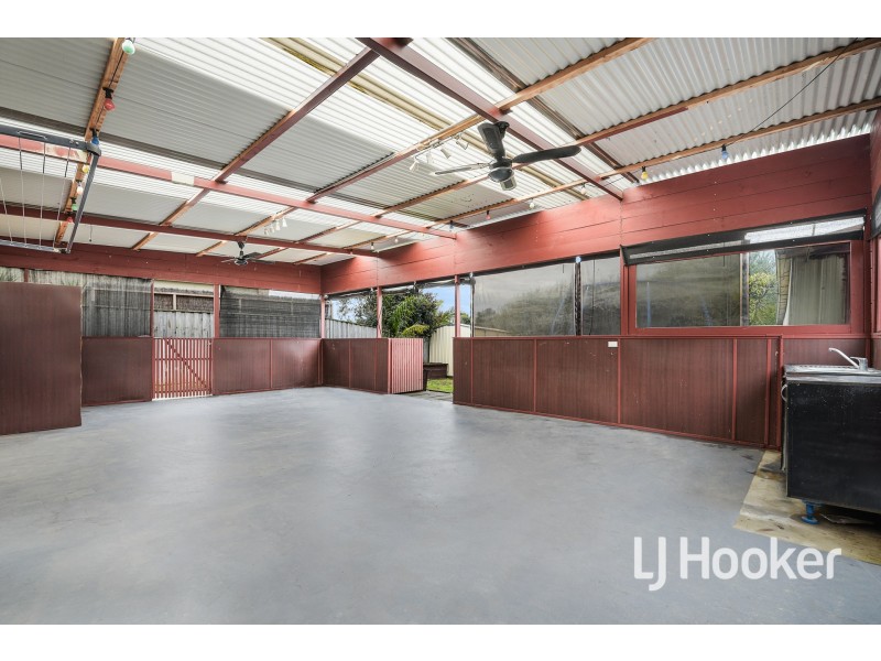 16 Tipperary Circuit, Pakenham VIC 3810