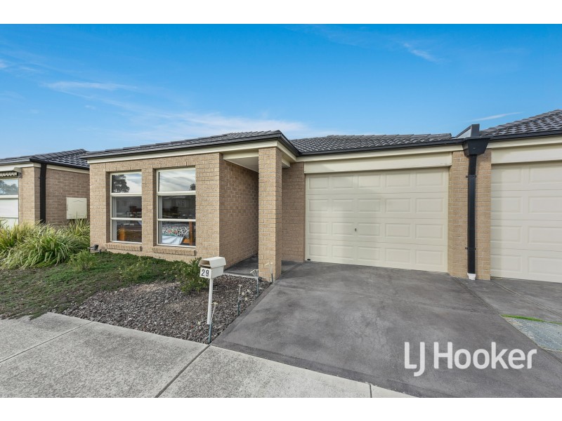 29 Webster Way, Pakenham VIC 3810