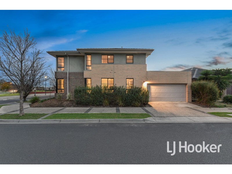 2 Harlesden Circuit, Pakenham VIC 3810