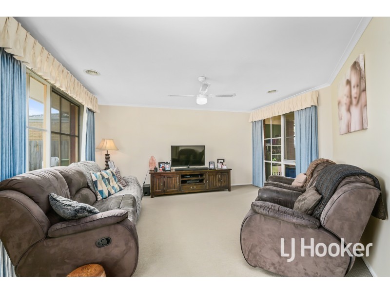 68 Murphy Road, Pakenham VIC 3810