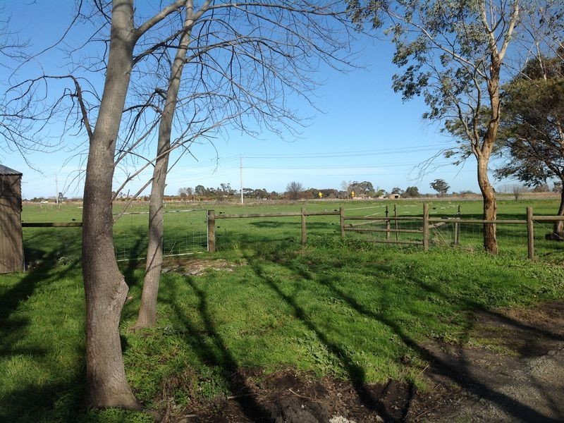 520 Kooweerup Road, Pakenham VIC 3810