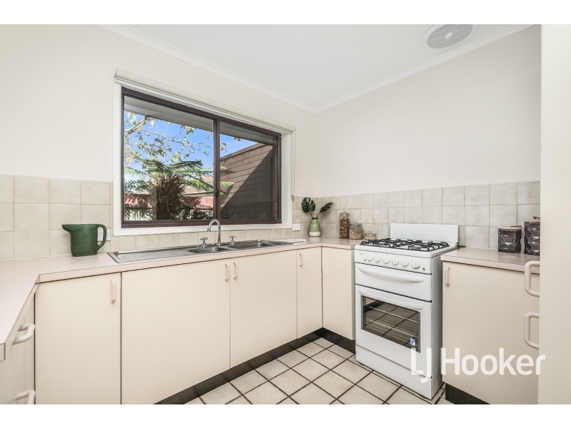 3/2 Tania Court, Pakenham VIC 3810