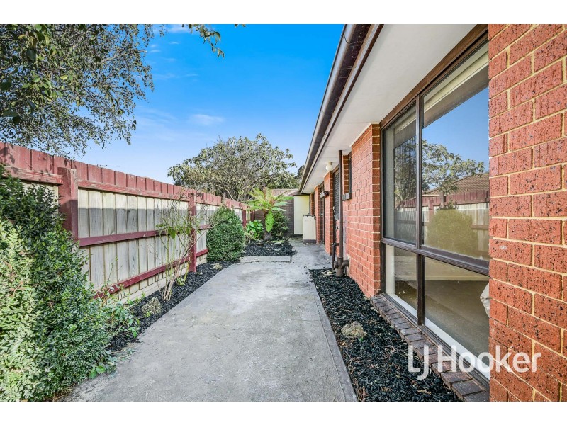 3/2 Tania Court, Pakenham VIC 3810