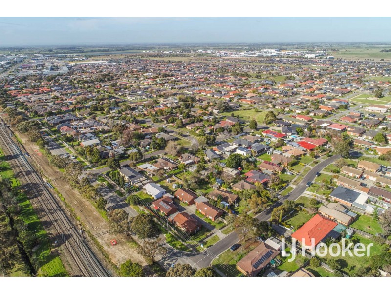 3/2 Tania Court, Pakenham VIC 3810