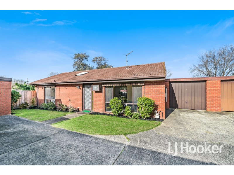 3/2 Tania Court, Pakenham VIC 3810