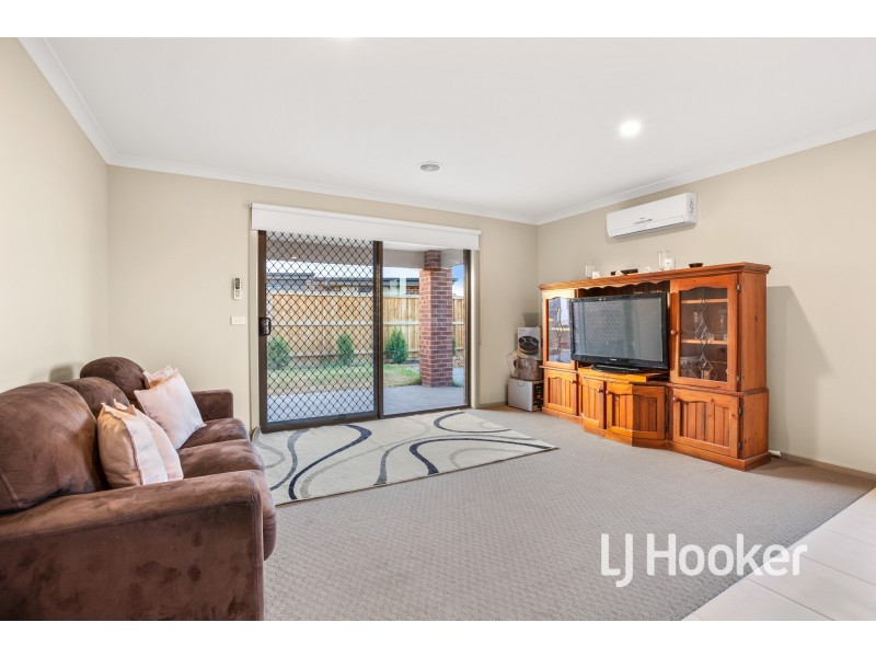 20 Earhart Street, Pakenham VIC 3810