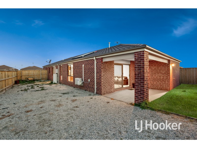 20 Earhart Street, Pakenham VIC 3810